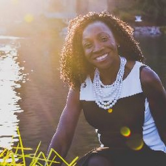 Meet your Posher, Karen - Picture 1 of 1